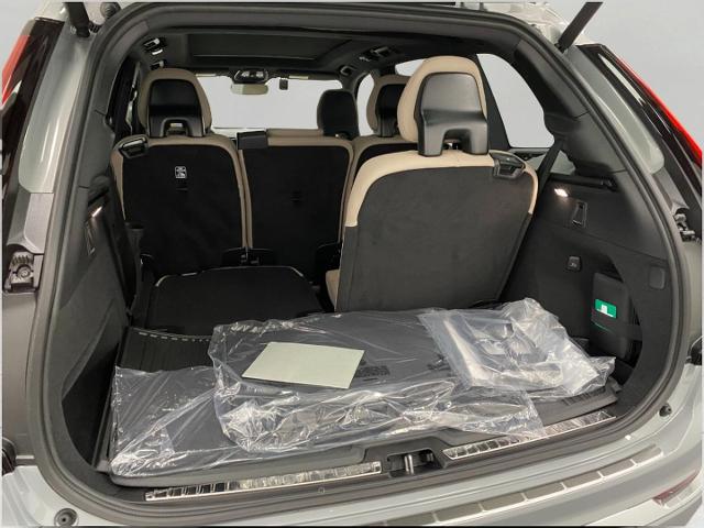 2025 Volvo XC90 Vehicle Photo in Appleton, WI 54913