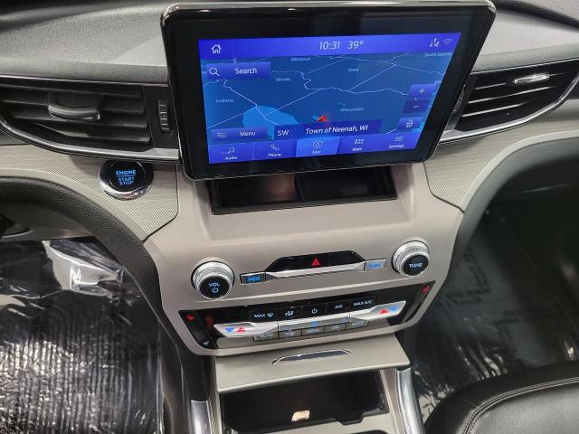 2023 Ford Explorer Vehicle Photo in Oshkosh, WI 54901