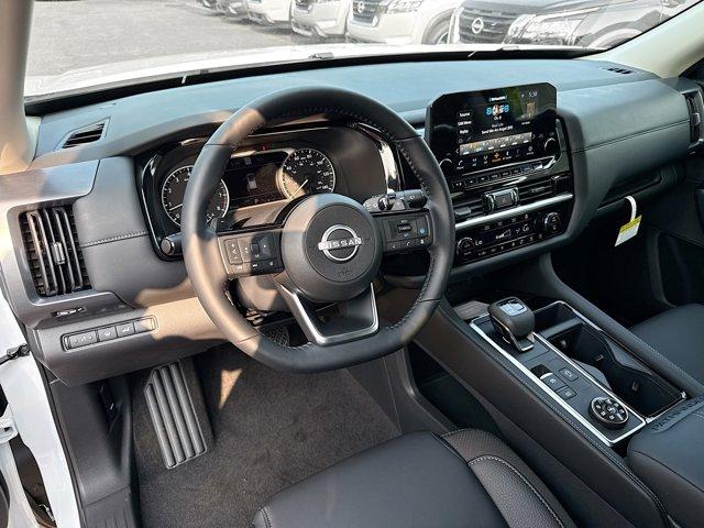 2025 Nissan Pathfinder Vehicle Photo in Flemington, NJ 08822