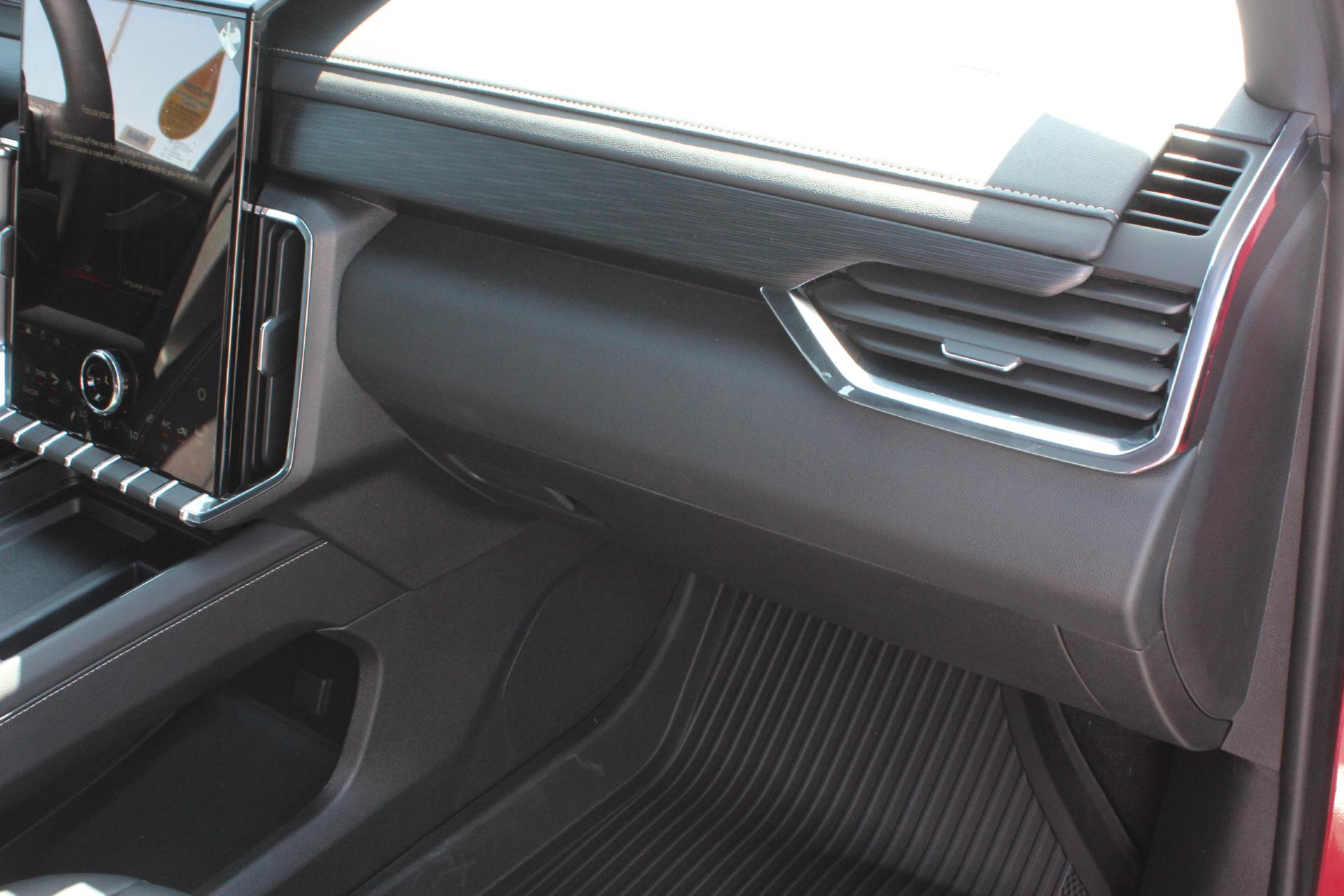 2025 GMC Acadia Vehicle Photo in AURORA, CO 80012-4011