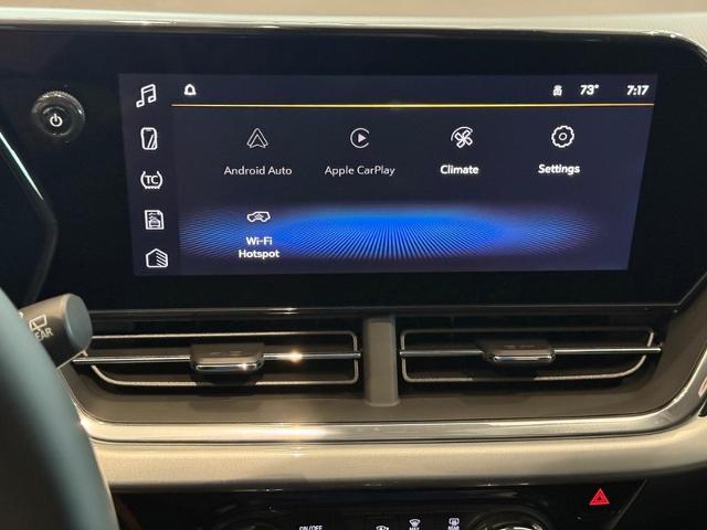 2025 Chevrolet Trax Vehicle Photo in COLUMBIA, MO 65203-3903