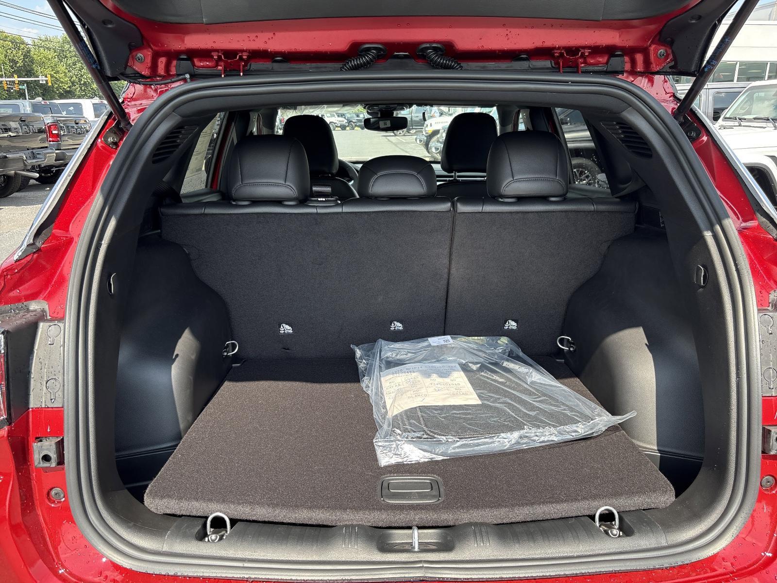 2025 Jeep Compass Vehicle Photo in Mechanicsburg, PA 17050-1707