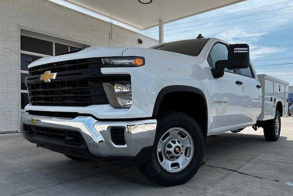 2024 Chevrolet Silverado 2500 HD Vehicle Photo in TOPEKA, KS 66609-0000