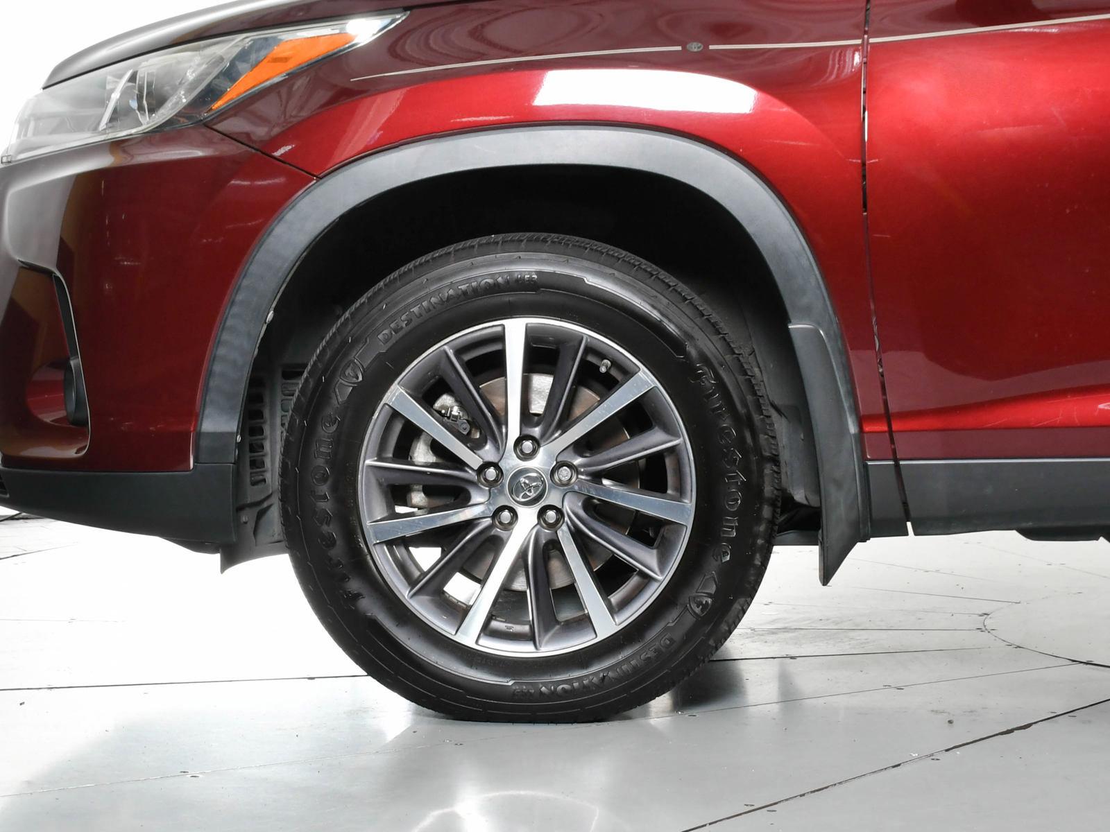 2019 Toyota Highlander Vehicle Photo in DALLAS, TX 75235