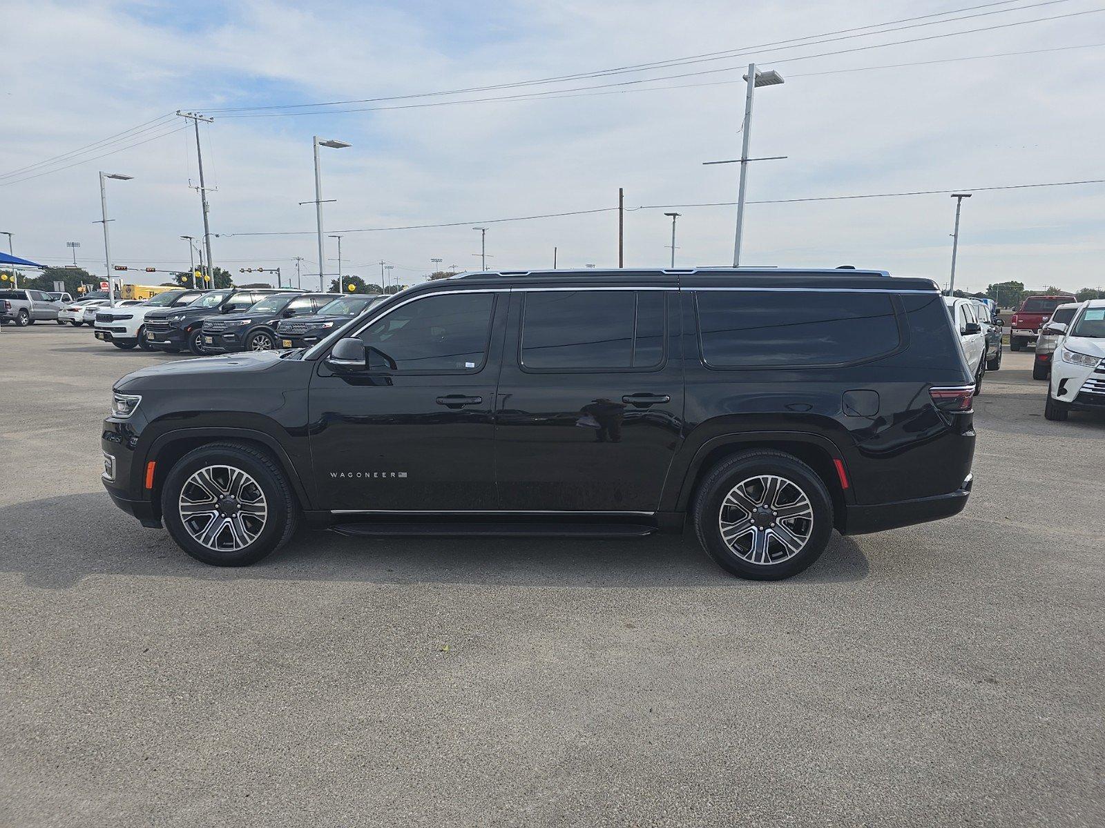 2024 Jeep Wagoneer L Vehicle Photo in Seguin, TX 78155