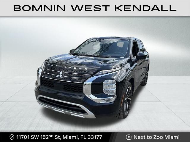 Used 2023 Mitsubishi Outlander SE with VIN JA4J3UA83PZ052312 for sale in Miami, FL