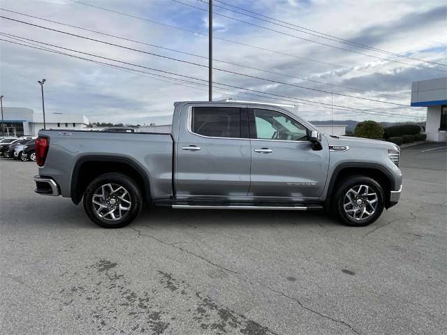 2023 GMC Sierra 1500 Vehicle Photo in ALCOA, TN 37701-3235