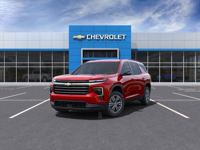 2025 Chevrolet Traverse Vehicle Photo in MASSENA, NY 13662-2255