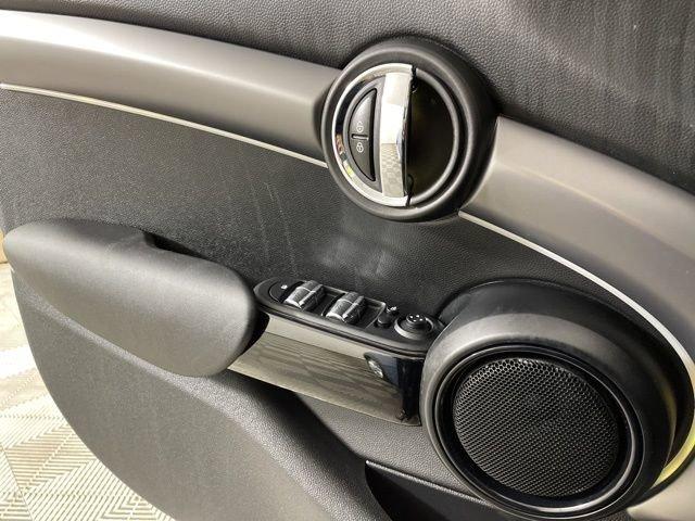 2024 MINI Hardtop 4 Door Vehicle Photo in PHOENIX, AZ 85014-3381