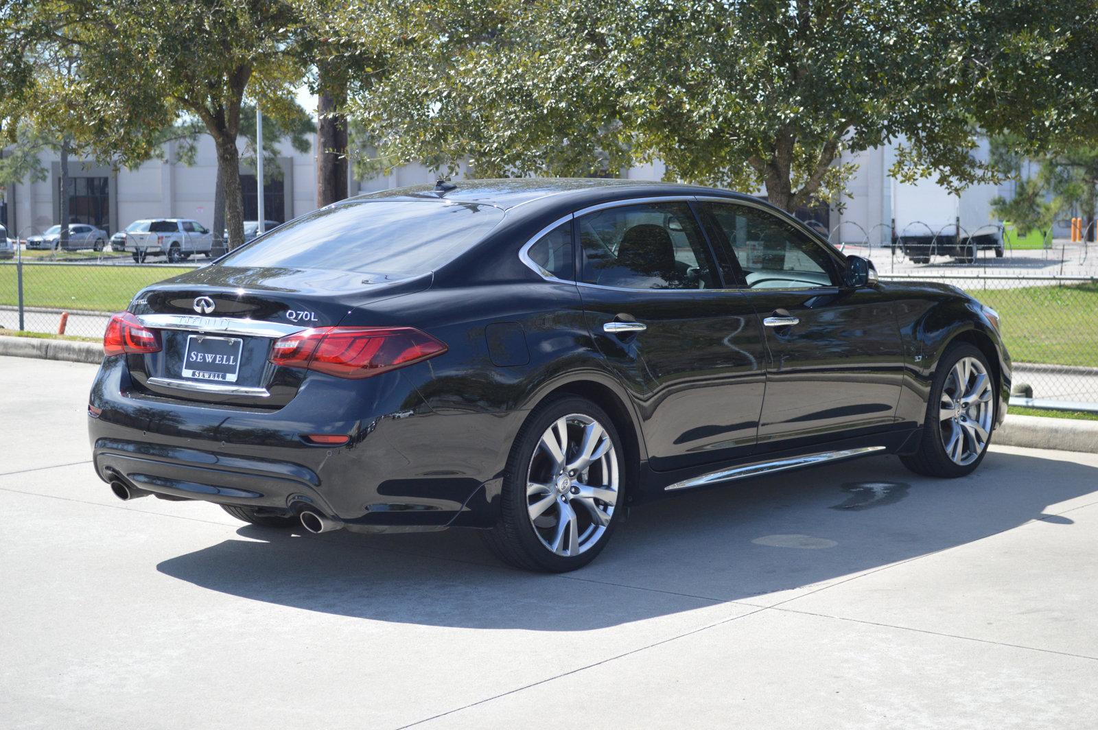 2019 INFINITI Q70L Vehicle Photo in Houston, TX 77090