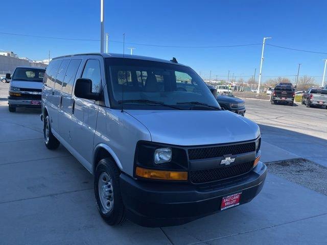 2017 Chevrolet Express Passenger Vehicle Photo in SALT LAKE CITY, UT 84119-3321