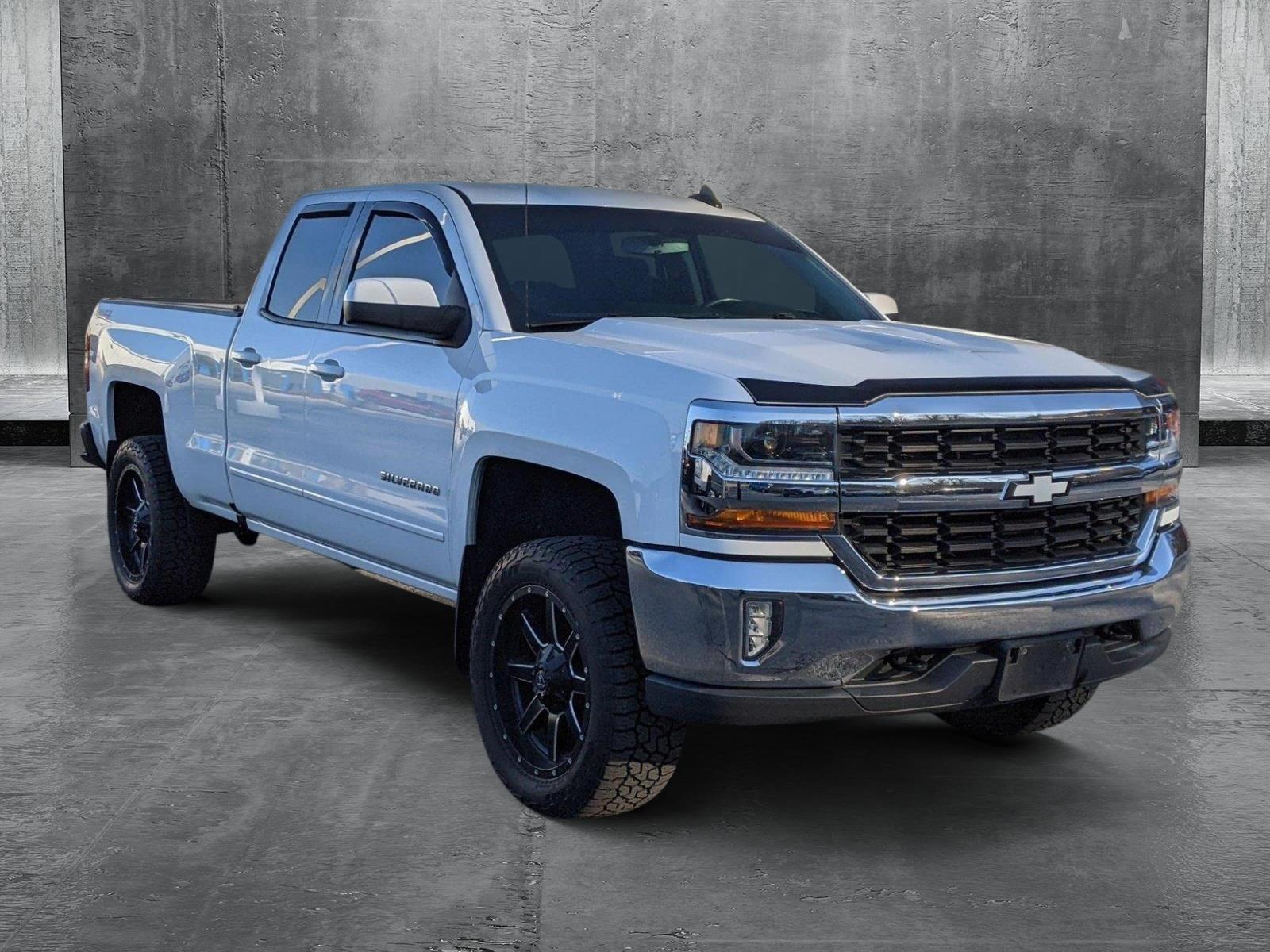 2018 Chevrolet Silverado 1500 Vehicle Photo in TIMONIUM, MD 21093-2300