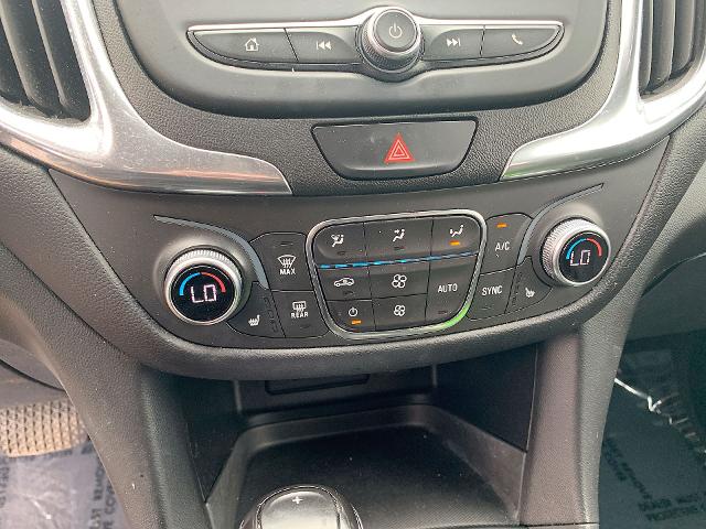 2019 Chevrolet Equinox Vehicle Photo in MOON TOWNSHIP, PA 15108-2571