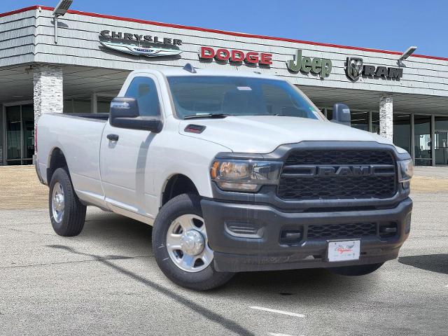 2024 Ram 3500 Vehicle Photo in Ennis, TX 75119-5114