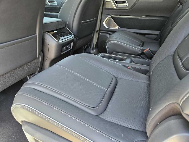 2025 INFINITI QX80 Vehicle Photo in Fort Worth, TX 76132