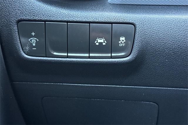2020 Hyundai Kona Vehicle Photo in ELK GROVE, CA 95757-8703