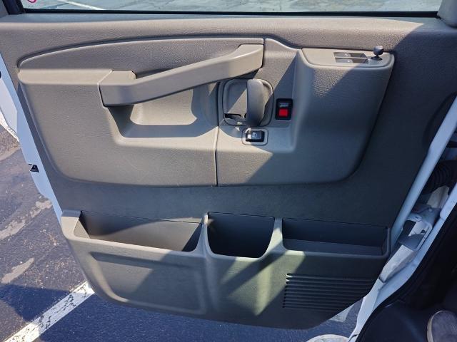 2023 GMC Savana Cargo 2500 Vehicle Photo in GREEN BAY, WI 54304-5303