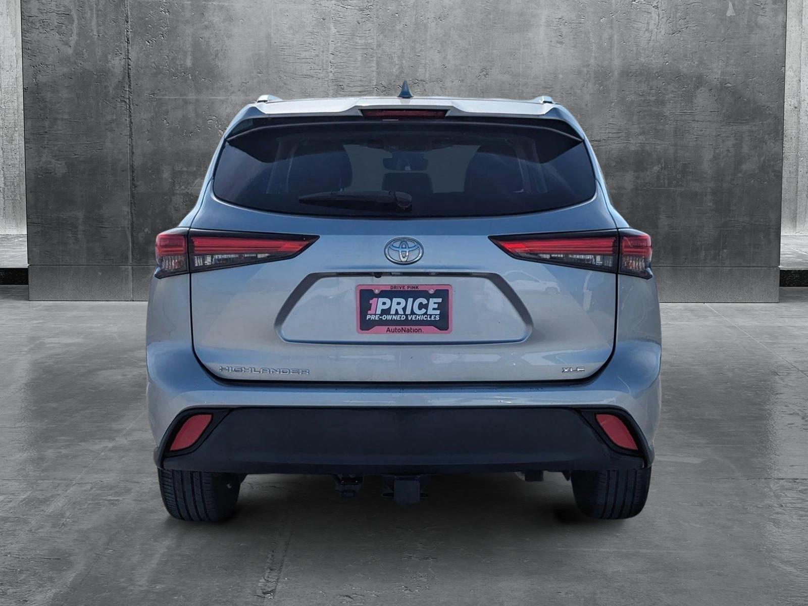 2021 Toyota Highlander Vehicle Photo in Ft. Myers, FL 33907