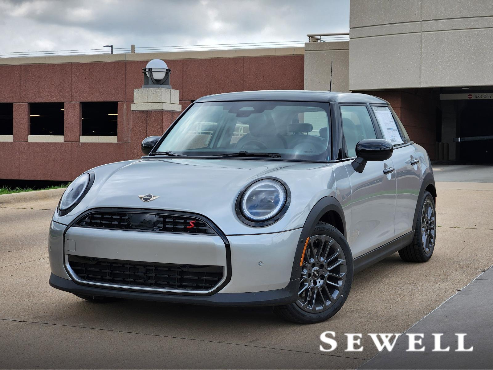 2025 MINI Cooper S Hardtop 4 Door Vehicle Photo in PLANO, TX 75024