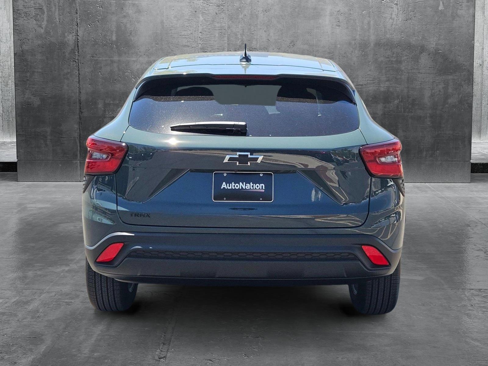 2025 Chevrolet Trax Vehicle Photo in GILBERT, AZ 85297-0446