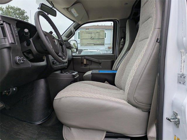 2025 GMC Savana Cargo 2500 Vehicle Photo in PASADENA, CA 91107-3803