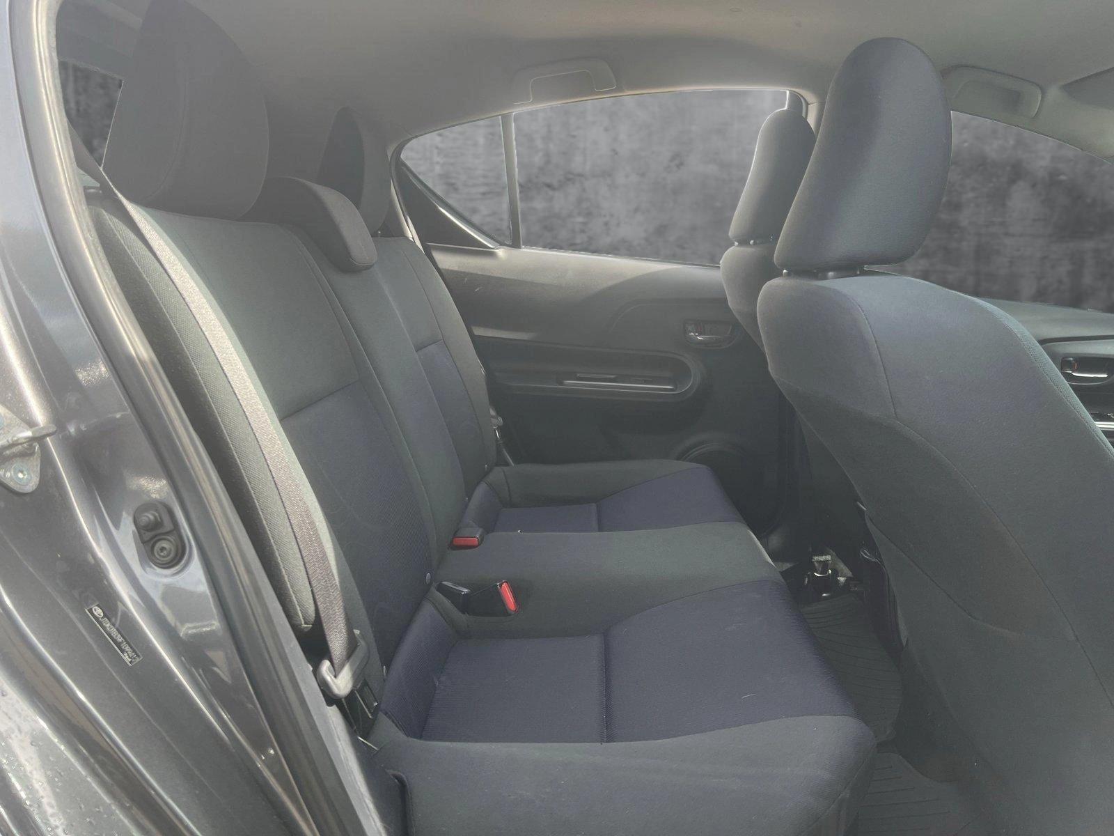 2015 Toyota Prius c Vehicle Photo in VALENCIA, CA 91355-1705