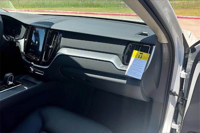 2025 Volvo XC60 Vehicle Photo in Houston, TX 77007