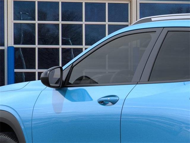2025 Chevrolet Trax Vehicle Photo in ENGLEWOOD, CO 80113-6708