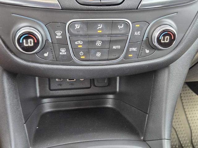 2022 Chevrolet Equinox Vehicle Photo in DENTON, TX 76210-9321