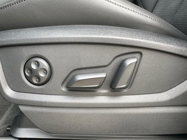 2025 Audi SQ5 Vehicle Photo in HOUSTON, TX 77090