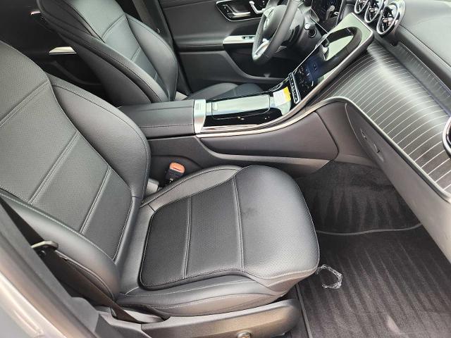 2025 Mercedes-Benz GLC Vehicle Photo in HOUSTON, TX 77079