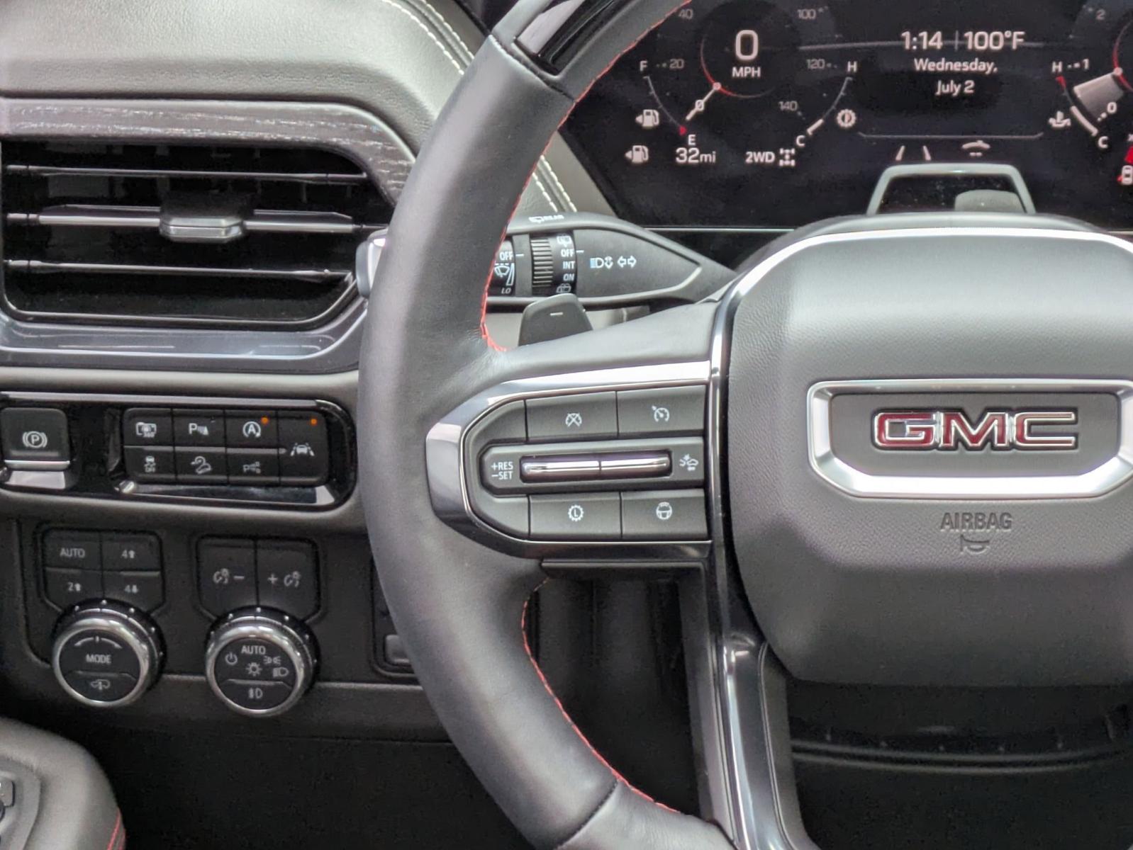 2025 GMC Yukon Vehicle Photo in SELMA, TX 78154-1460