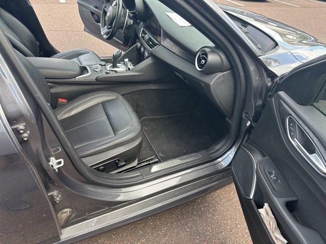 2022 Alfa Romeo Giulia Vehicle Photo in Willow Grove, PA 19090