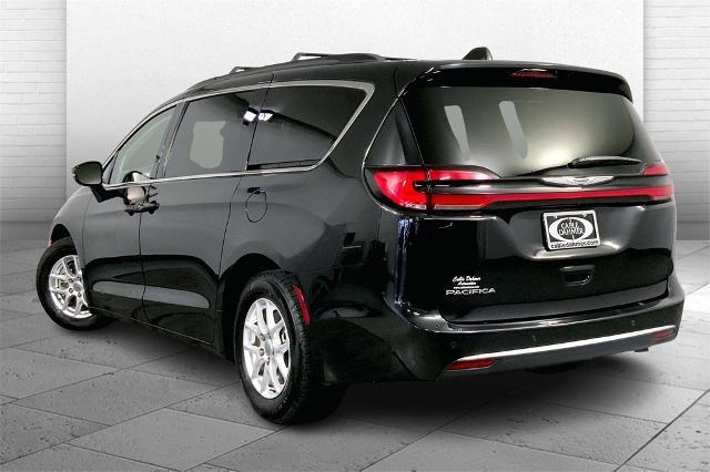 2022 Chrysler Pacifica Vehicle Photo in Lees Summit, MO 64086