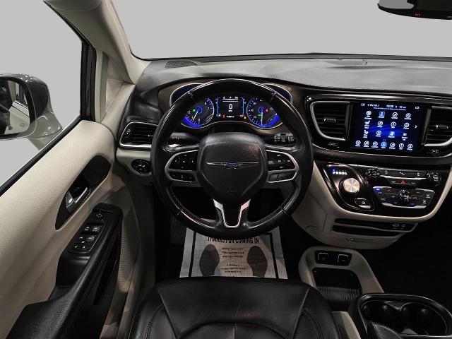 2017 Chrysler Pacifica Vehicle Photo in Appleton, WI 54913