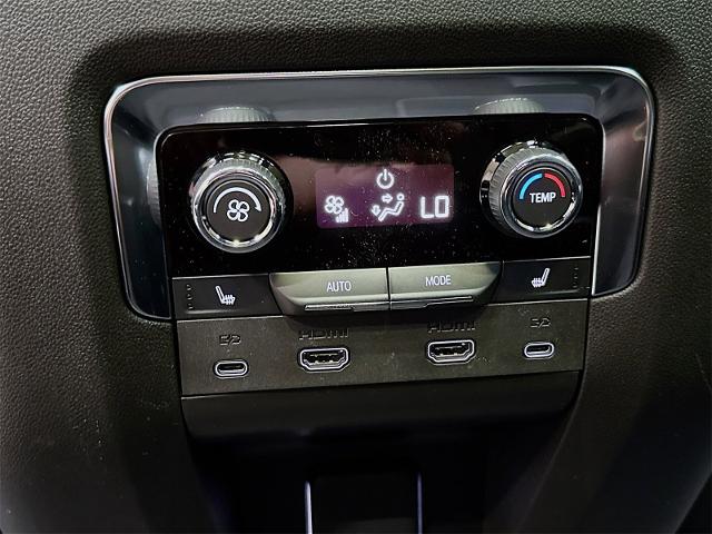 2025 Chevrolet Tahoe Vehicle Photo in EVERETT, WA 98203-5662
