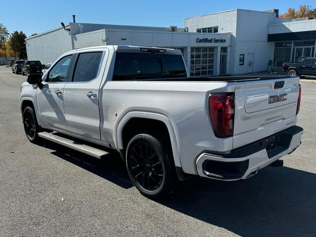 2025 GMC Sierra 1500 Vehicle Photo in LOWELL, MA 01852-4336