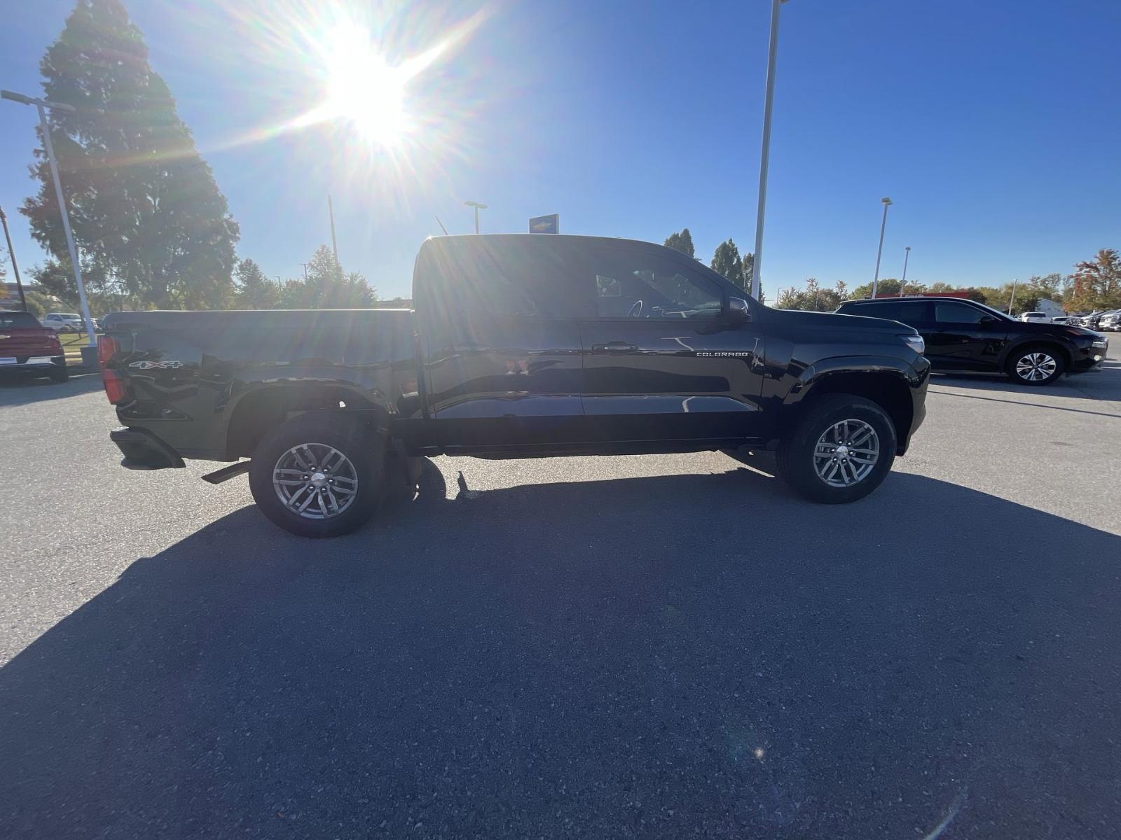 2024 Chevrolet Colorado Vehicle Photo in BENTONVILLE, AR 72712-4322