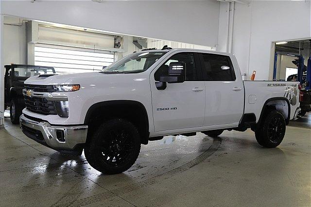 2025 Chevrolet Silverado 2500 HD Vehicle Photo in MEDINA, OH 44256-9001