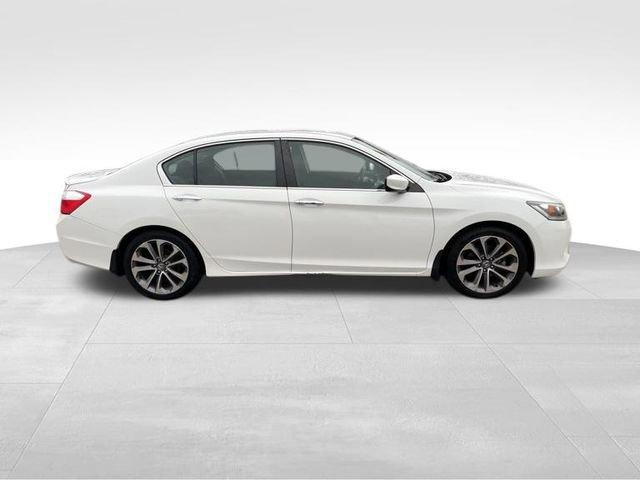 2015 Honda Accord Sedan Vehicle Photo in MEDINA, OH 44256-9631