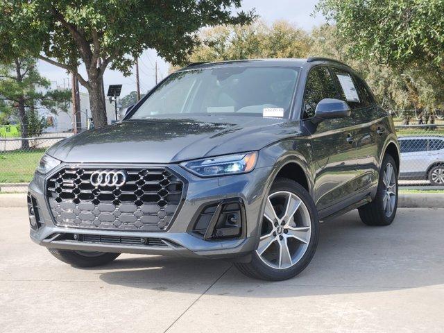 2025 Audi Q5 Vehicle Photo in HOUSTON, TX 77090