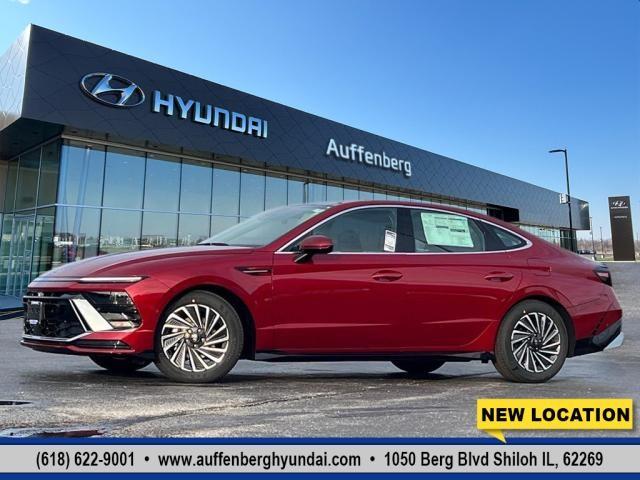 2025 Hyundai SONATA Hybrid Vehicle Photo in Shiloh, IL 62269