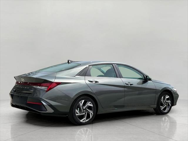 2025 Hyundai ELANTRA Hybrid Vehicle Photo in Green Bay, WI 54304