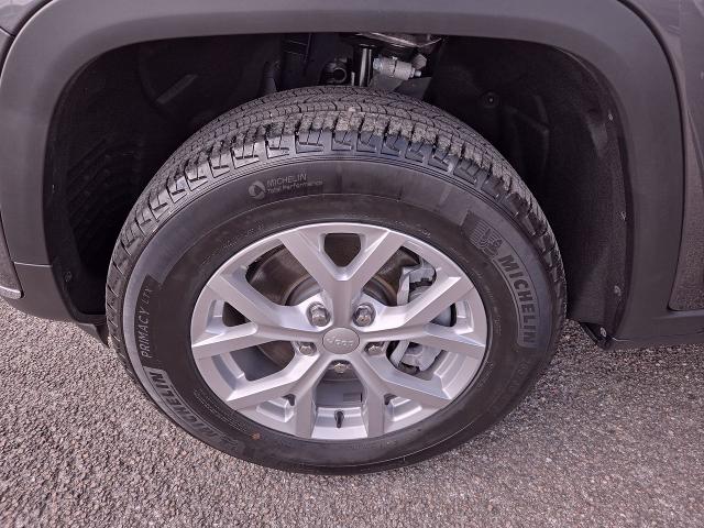 2023 Jeep Grand Cherokee L Vehicle Photo in NEDERLAND, TX 77627-8017