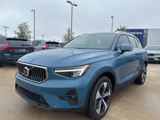 2025 Volvo XC40 Vehicle Photo in Grapevine, TX 76051