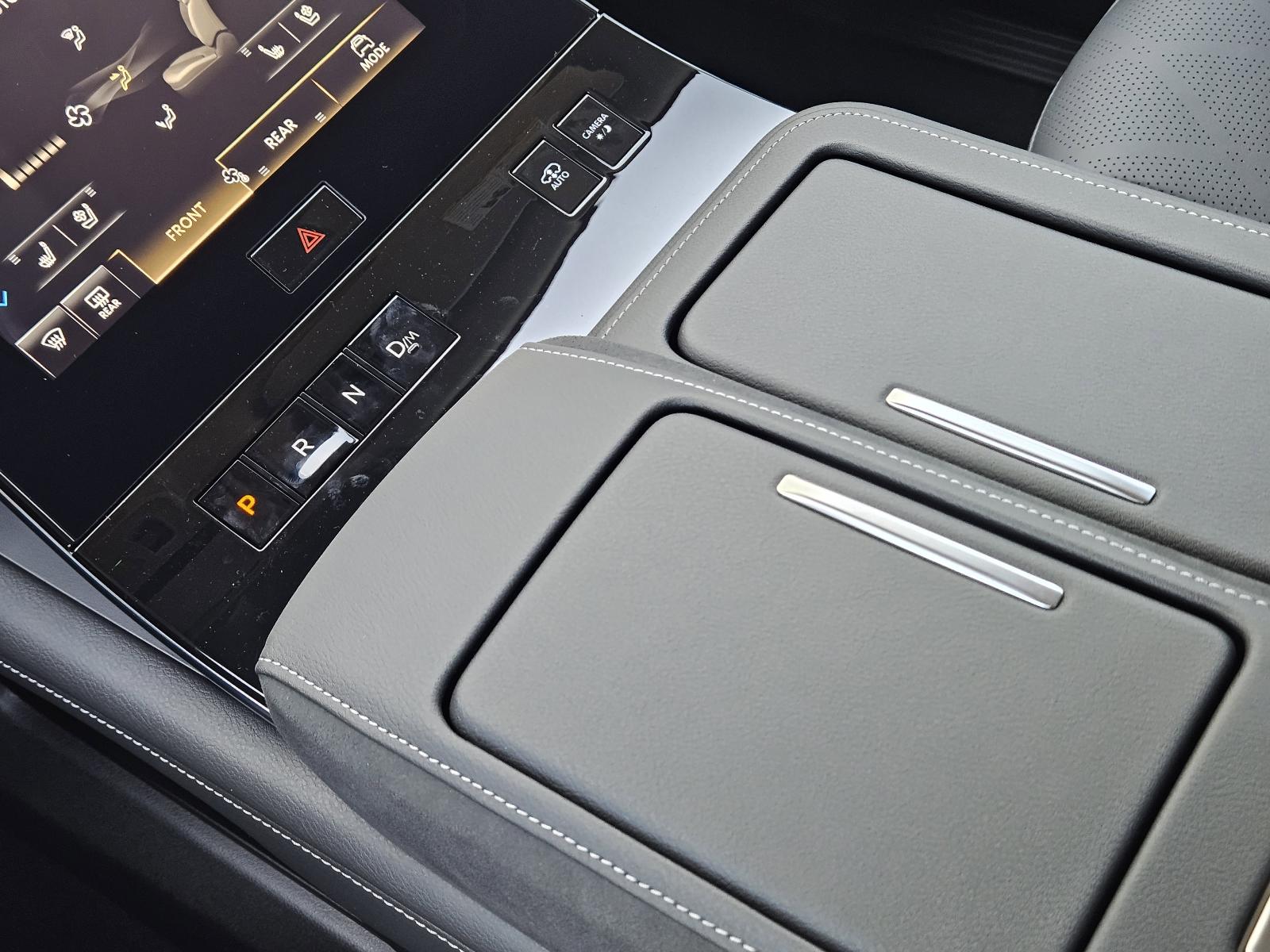 2025 INFINITI QX80 Vehicle Photo in Fort Worth, TX 76132