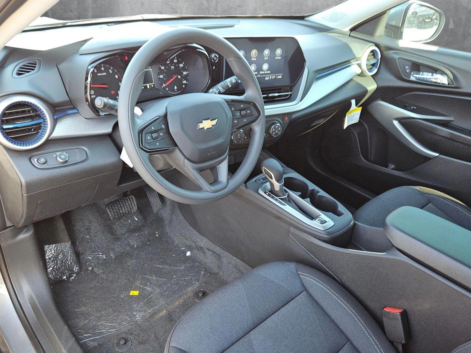 2025 Chevrolet Trax Vehicle Photo in MESA, AZ 85206-4395