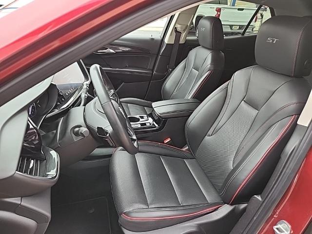 2023 Buick Envision Vehicle Photo in HAYS, KS 67601-1994
