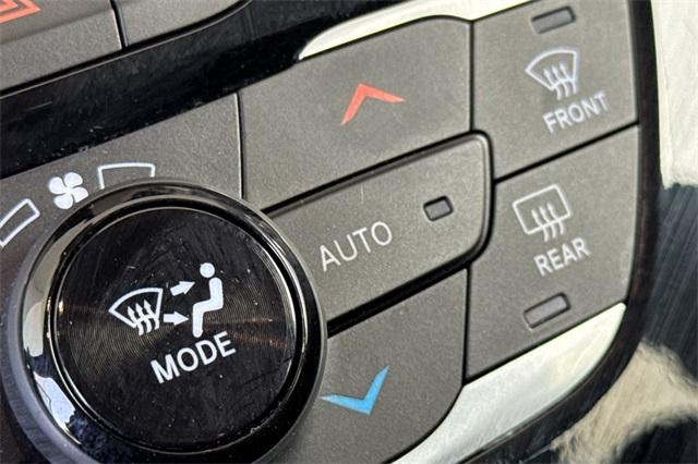 2023 Chrysler Pacifica Vehicle Photo in ELK GROVE, CA 95757-8703