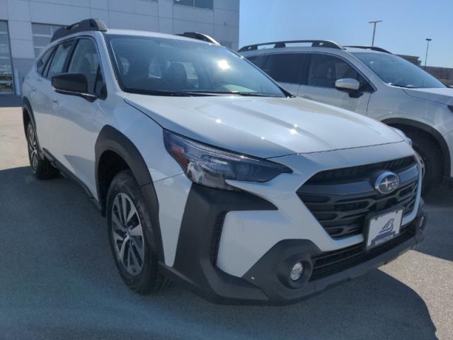 2025 Subaru Outback Vehicle Photo in Green Bay, WI 54304
